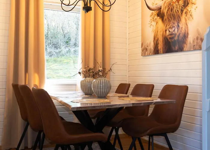 Haus 99, Dorf 3 Mit Sauna & Whirlpool * Kirchheim (Hessen)